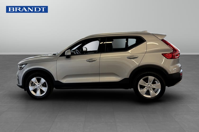 Bild 3 av Volvo XC40 B4 FWD Bensin Core SE II