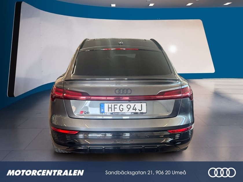 Bild 4 av Audi Q8 Sportback 55 e-tron quattro S LINE 300,00