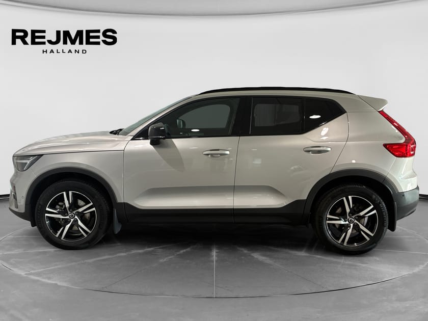 Bild 3 av Volvo XC40 B3 FWD Bensin Plus Dark