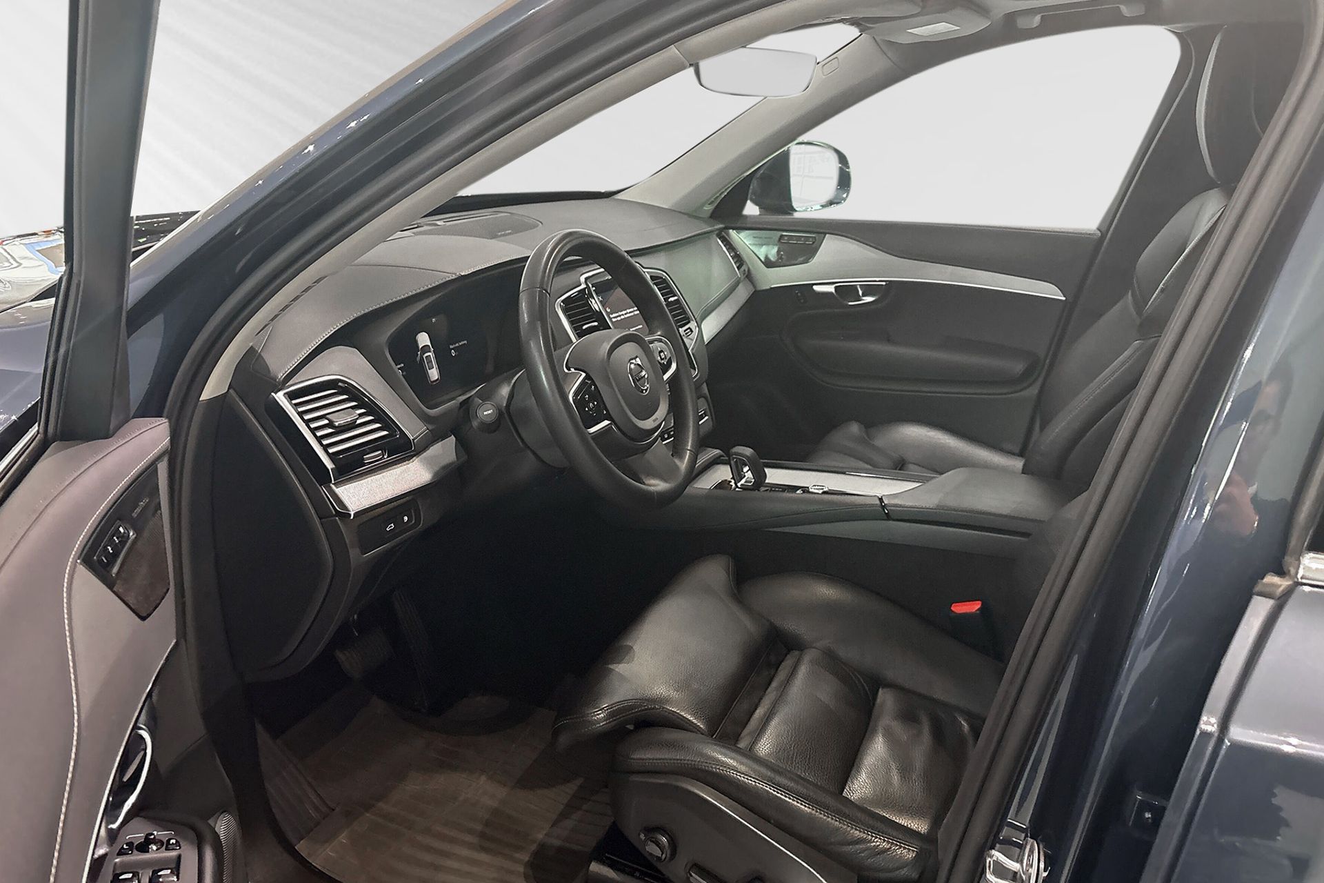 Volvo XC90 Recharge T8 Ultimate Bright 2023, bild 7/10