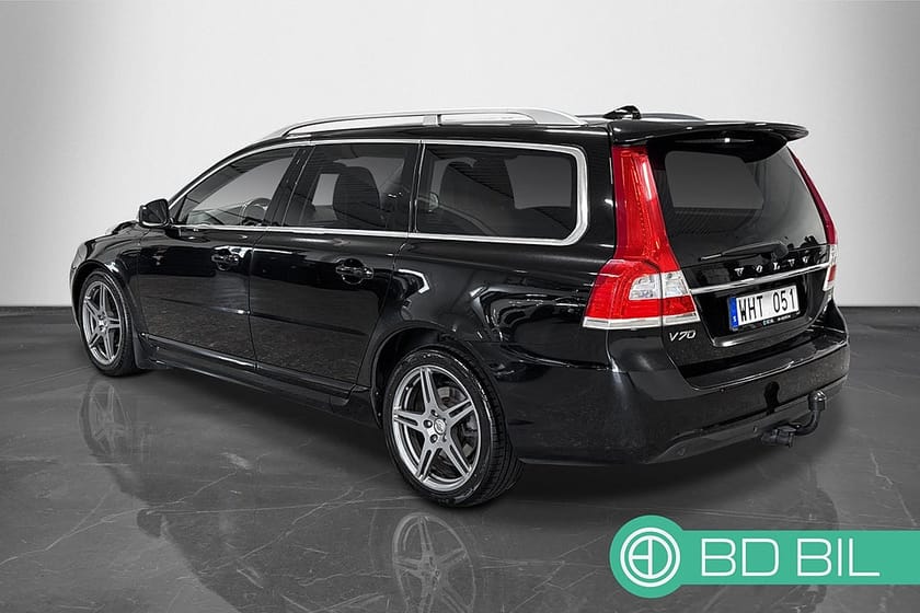 Bild 2 av Volvo V70 D4 Summum TAKLUCKA VÄRMARE VÄLSERVAD KAMREM BYTT DRAG