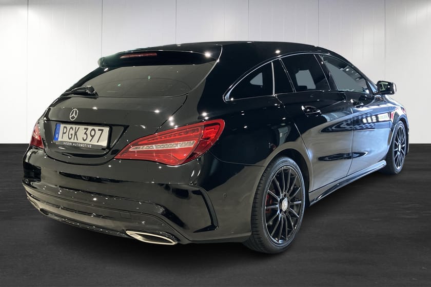Bild 3 av Mercedes-Benz CLA 220 d 4MATIC Shooting Brake 220d SB AMG Panorama Drag Värmare