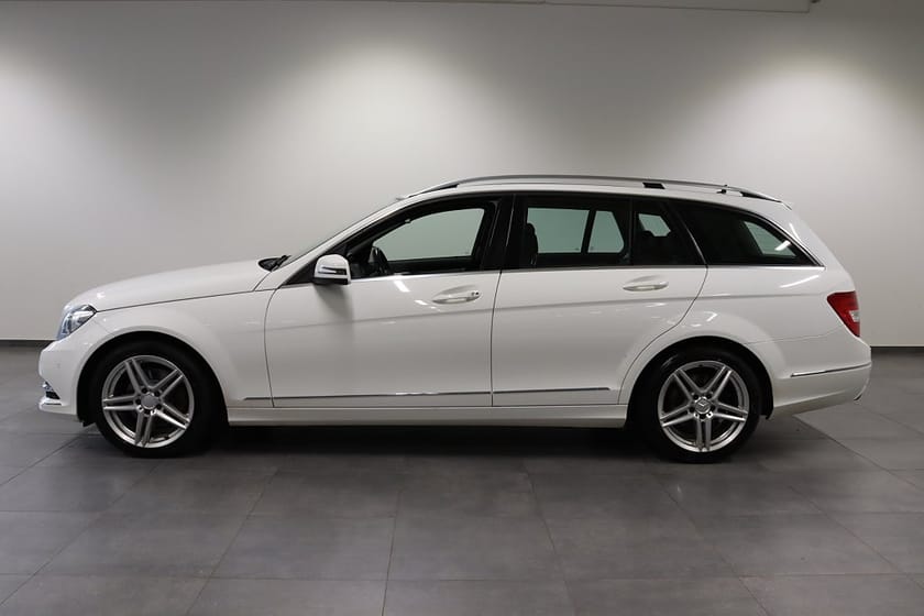 Bild 3 av Mercedes-Benz C 220 T CDI 4MATIC 220CDI Avantgarde Kombi Dieselvärmare Drag