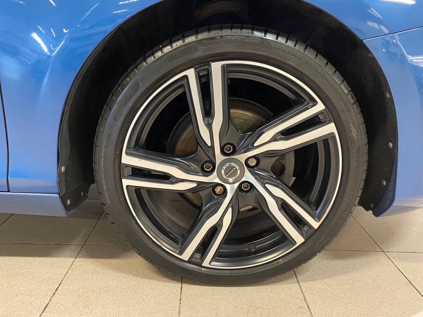 Bild 5 av Volvo V40 D2 Business Adv R-Design