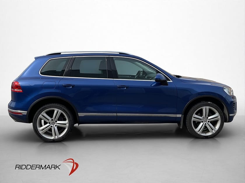Bild 4 av Volkswagen Touareg 3.0 V6 TDI 4M 204hk Skinn Drag Värmare