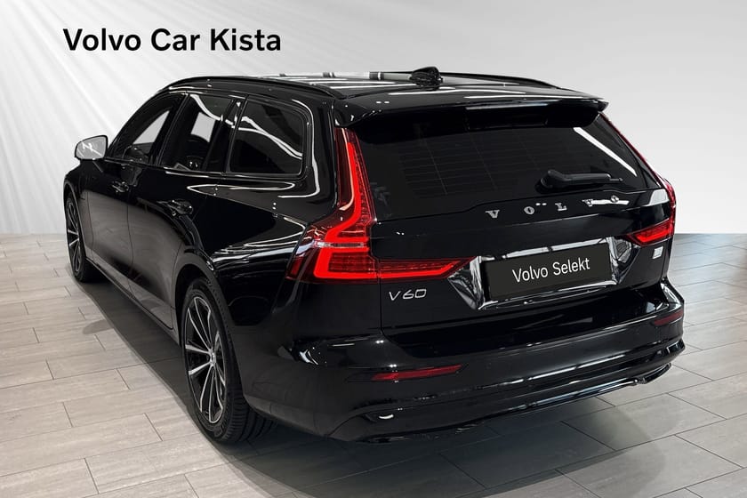 Bild 4 av Volvo V60 Recharge T6 Plus Dark B-Kamera Drag