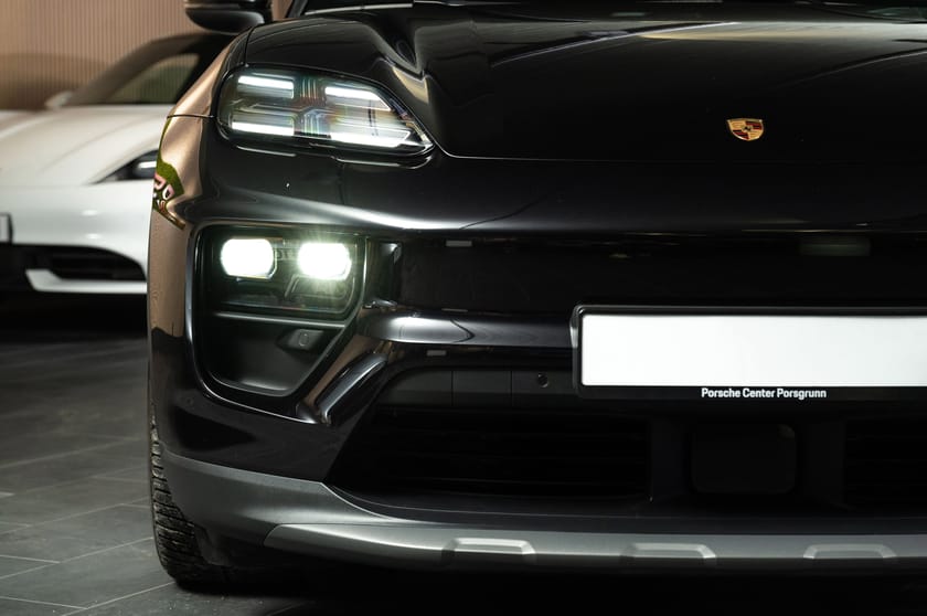 Bilde 3 av Porsche Macan 4 Matrix/18-veis/Offroad-pakke/22"/Chrono/Carbon/Krok++