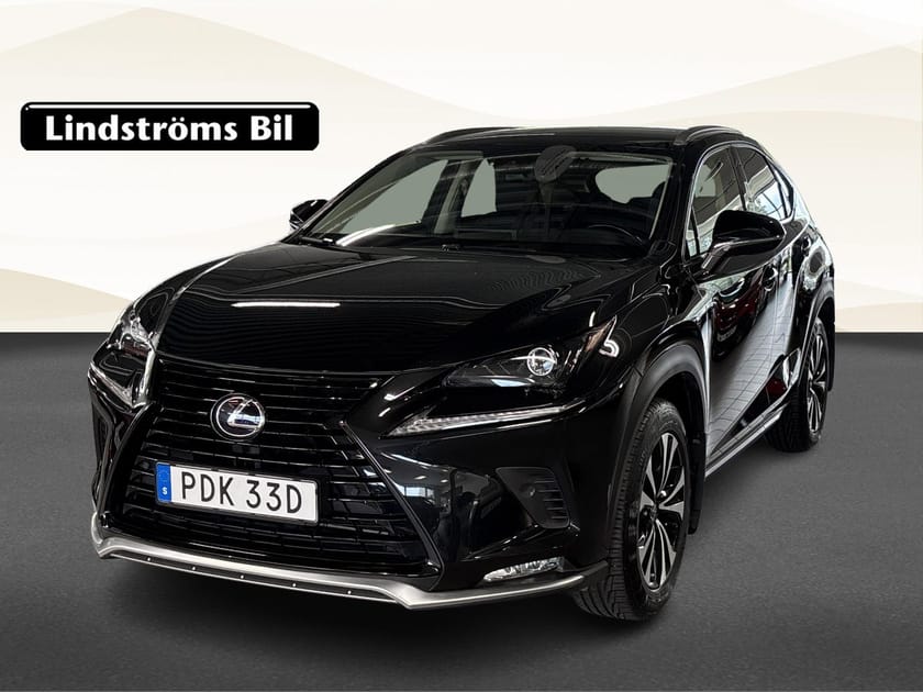 Bild 1 av Lexus NX 300h AWD 2.5 Kyushu Edition Dragkrok Vinterhjul
