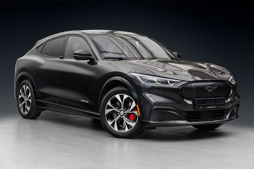 Bilde 1 av Ford Mustang Mach-E Standard Range AWD Teknologipakke+//Dark Matter