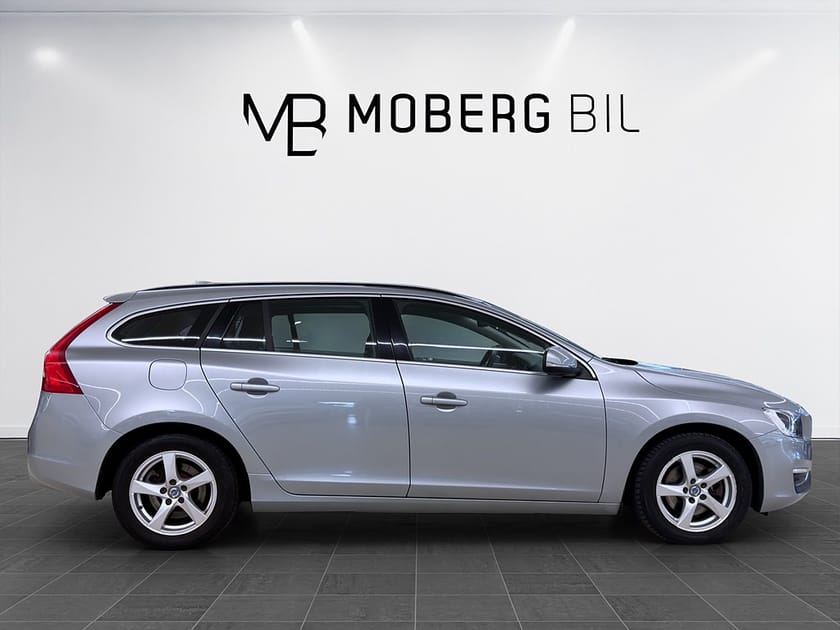 Bild 3 av Volvo V60 D3 150hk Momentum Drag Värmare PDC