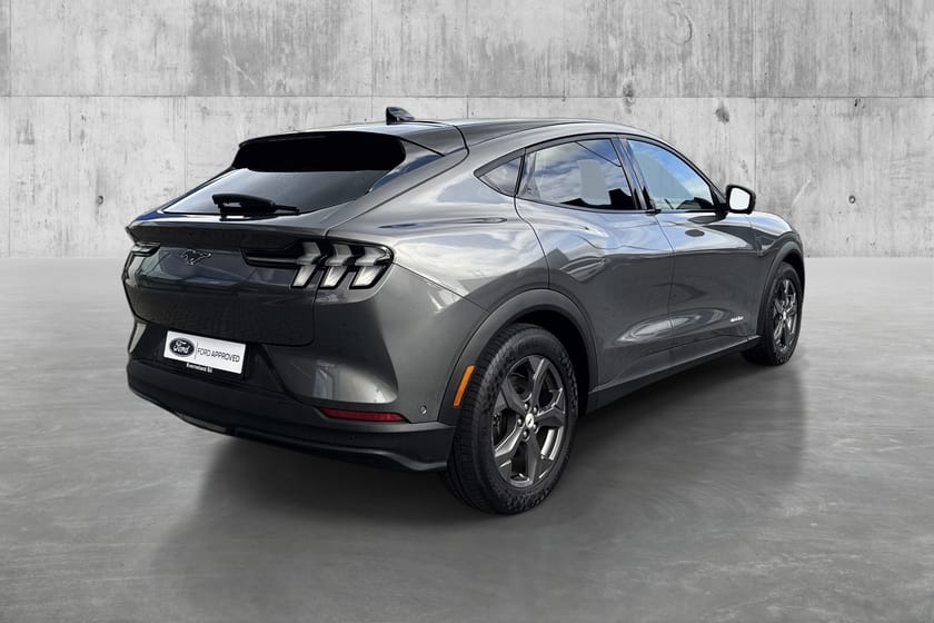 Bilde 4 av Ford Mustang Mach-E Standard Range B&O,PANORAMATAK,CARPLAY,360 KAMERA++