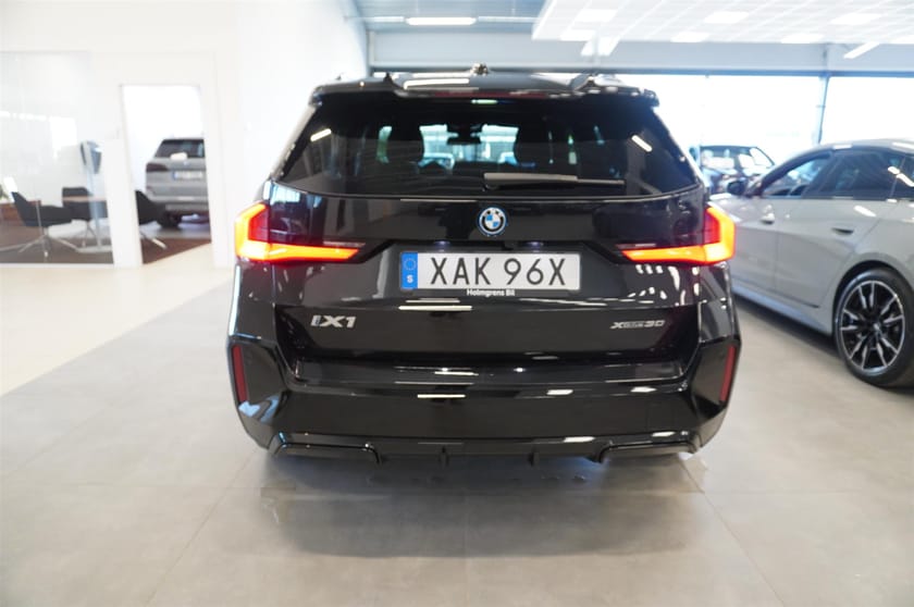 Bild 5 av BMW iX1 xDrive30 M-Sport Pro Business Innovation DAP Adaptiva LED 19