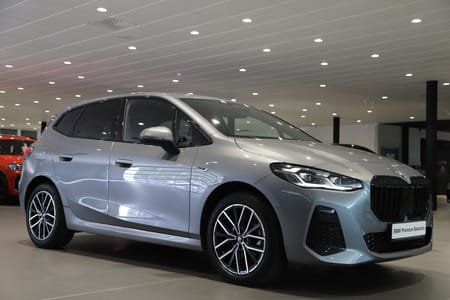 BMW 225e xDrive Active Tourer // M Sport // Adaptiva Ljus