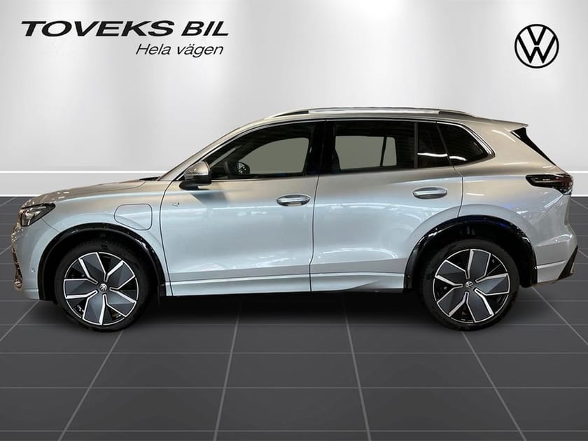 Bild 2 av Volkswagen Tiguan eHybrid R-LINE 1.5 12 MIL 272 HK DSG