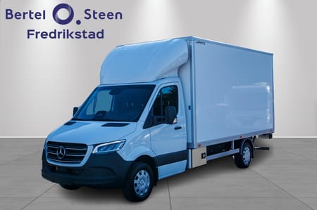 Mercedes-Benz Sprinter Skapbil med bakløfter