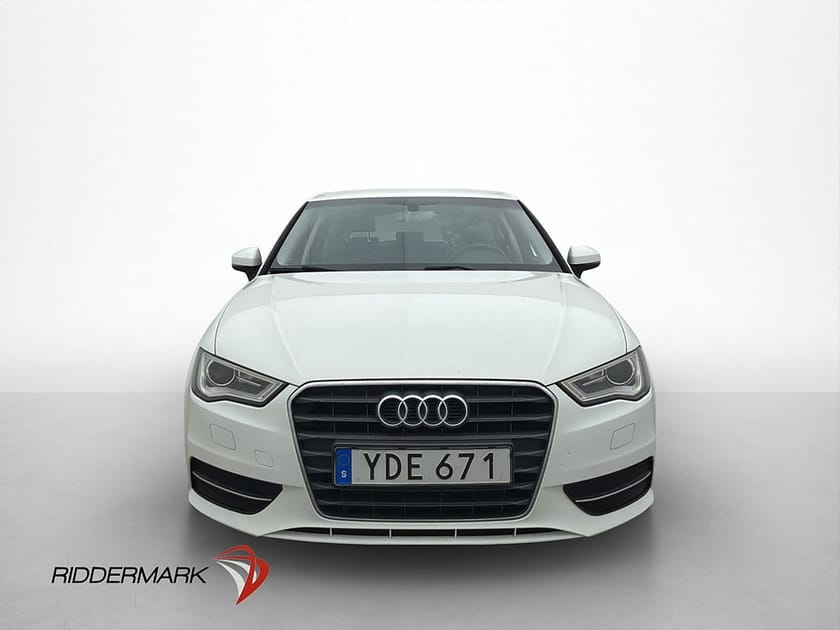 Bild 2 av Audi A3 Sportback TFSI 110hk Attraction Två-Bruk P-Sensorer
