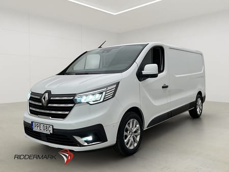 Renault Trafic Skåpbil L2 Värmare Dragkrok LED B-Kamera CARPLAY Moms