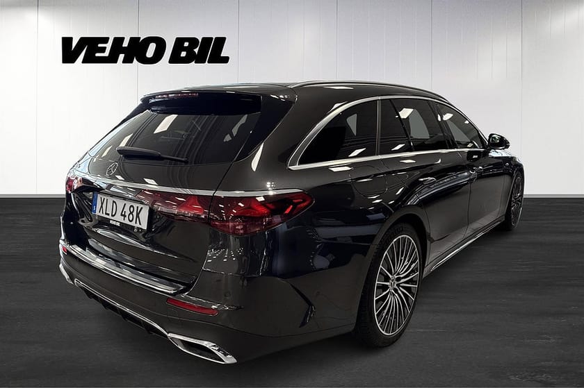 Bild 3 av Mercedes-Benz E 300 T e E300 AMG Line | Superscreen | DIGITAL LIGHT | 360 | DRAG