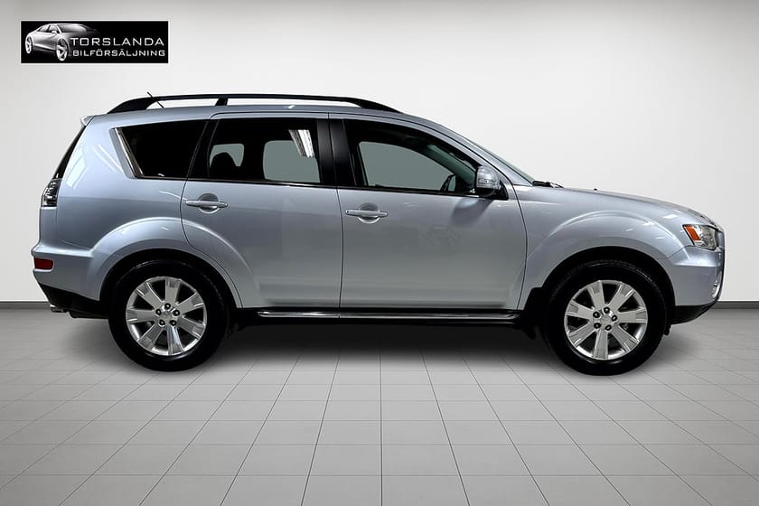 Bild 4 av Mitsubishi Outlander 7-seater 2,2Di-D 156hk AWD Business 7-sits 1 brukare