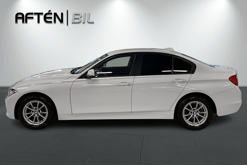 Bild 4 av BMW 318d Sedan Bluetooth|Sv-såld|2 Brukare
