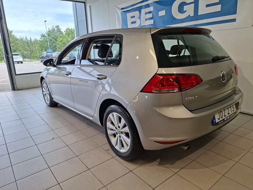 Bild 3 av Volkswagen Golf 1,2 TSI 110HK Manuell Motorvärmare