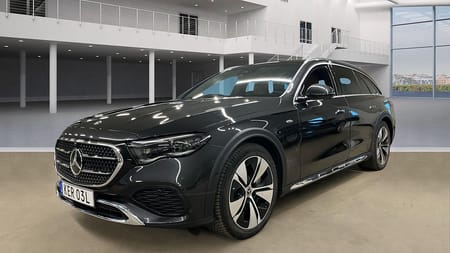 Mercedes-Benz E 300 de 4MATIC All-Terrain Burmester Pano Superscreen