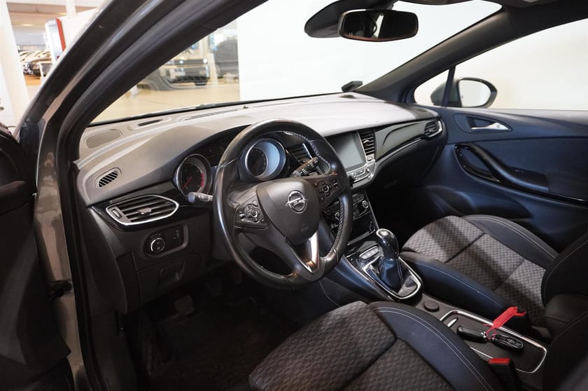 Bild 2 av Opel Astra Sports Tourer 1.4 Edit Manuell, 125hk, Dynamic, Dragkrok