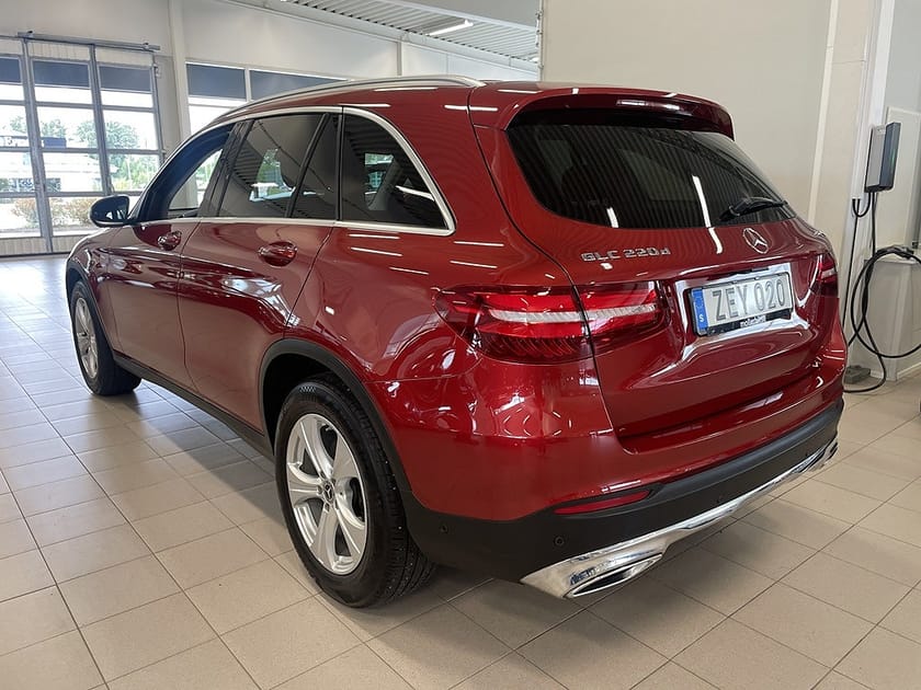 Bild 4 av Mercedes-Benz GLC 220 d 4MATIC 170hk Drag / Värmare / B-kamera