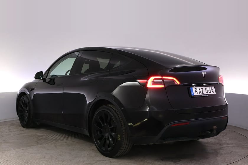 Bild 4 av Tesla Model Y Long Range AWD Autopilot 20" Panorama Drag