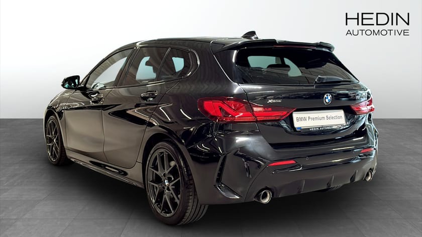 Bild 2 av BMW 120d xDrive M SPORT PANO H&K RATTVÄRME