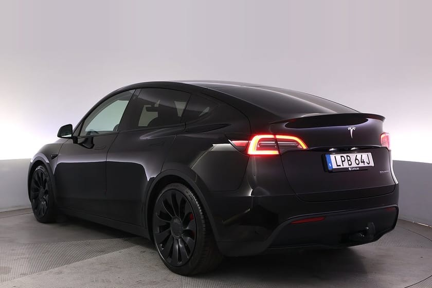 Bild 4 av Tesla Model Y Performance Autopilot Panorama Drag