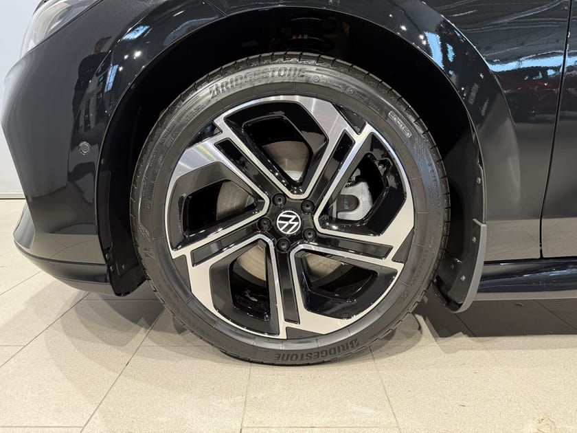 Bild 4 av Volkswagen ID.7 91 kWh 4Motion GTX Massage & Harman & Kardon / Drag