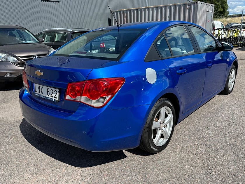 Bild 3 av Chevrolet Cruze 1.6 113hk|SoV|NYBESS|NYSERV|