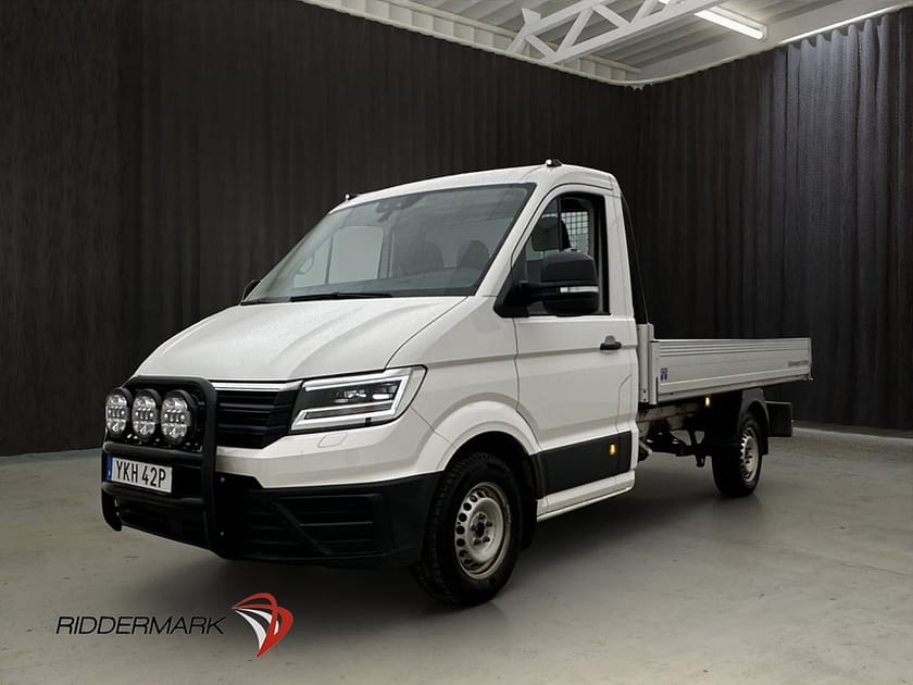 Bild 1 av Volkswagen Crafter Chassi FLAKBIL 177hk Värmare Drag CARPLAY Moms