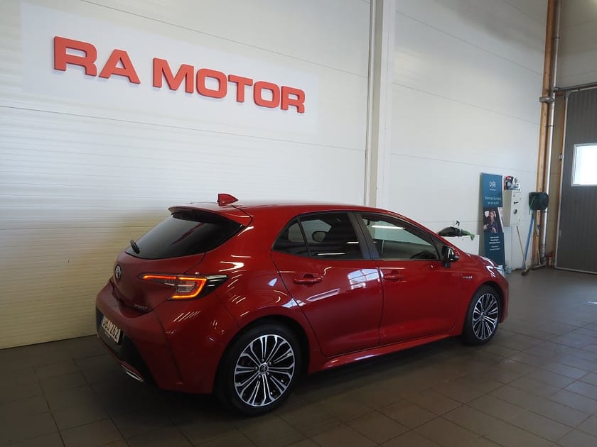 Bild 5 av Toyota Corolla Hybrid 2.0 e-CVT 184hk Style | Backkamera |