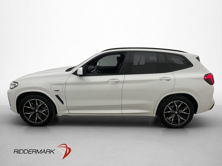 Bild 4 av BMW X3 xDrive30e 292hk M Sport Drag Kamera Skinn HUD