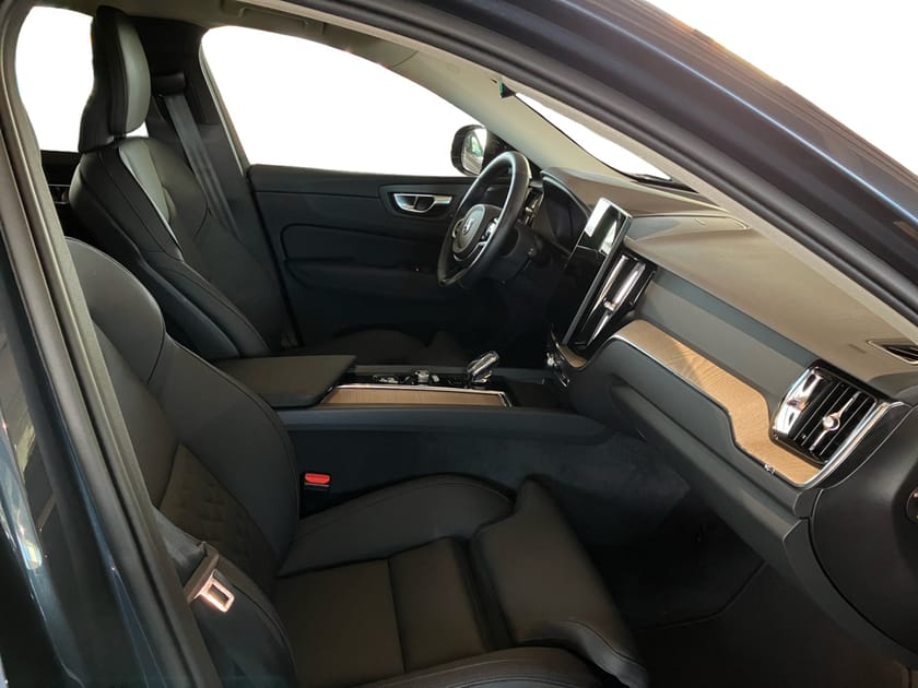 Bild 5 av Volvo XC60 T6 Plus Dark Nordic Edition