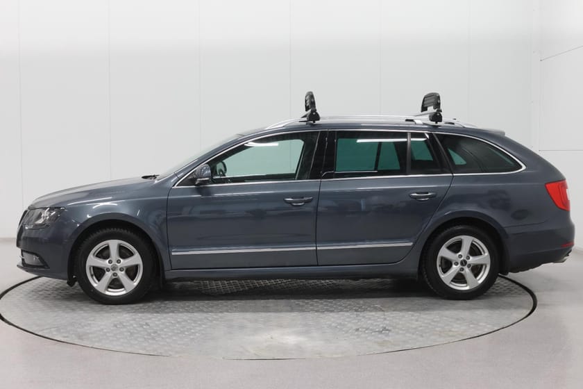 Bilde 2 av Škoda Superb Stasjonsvogn 2,0 TDI 170hk 4x4 L&K DSG