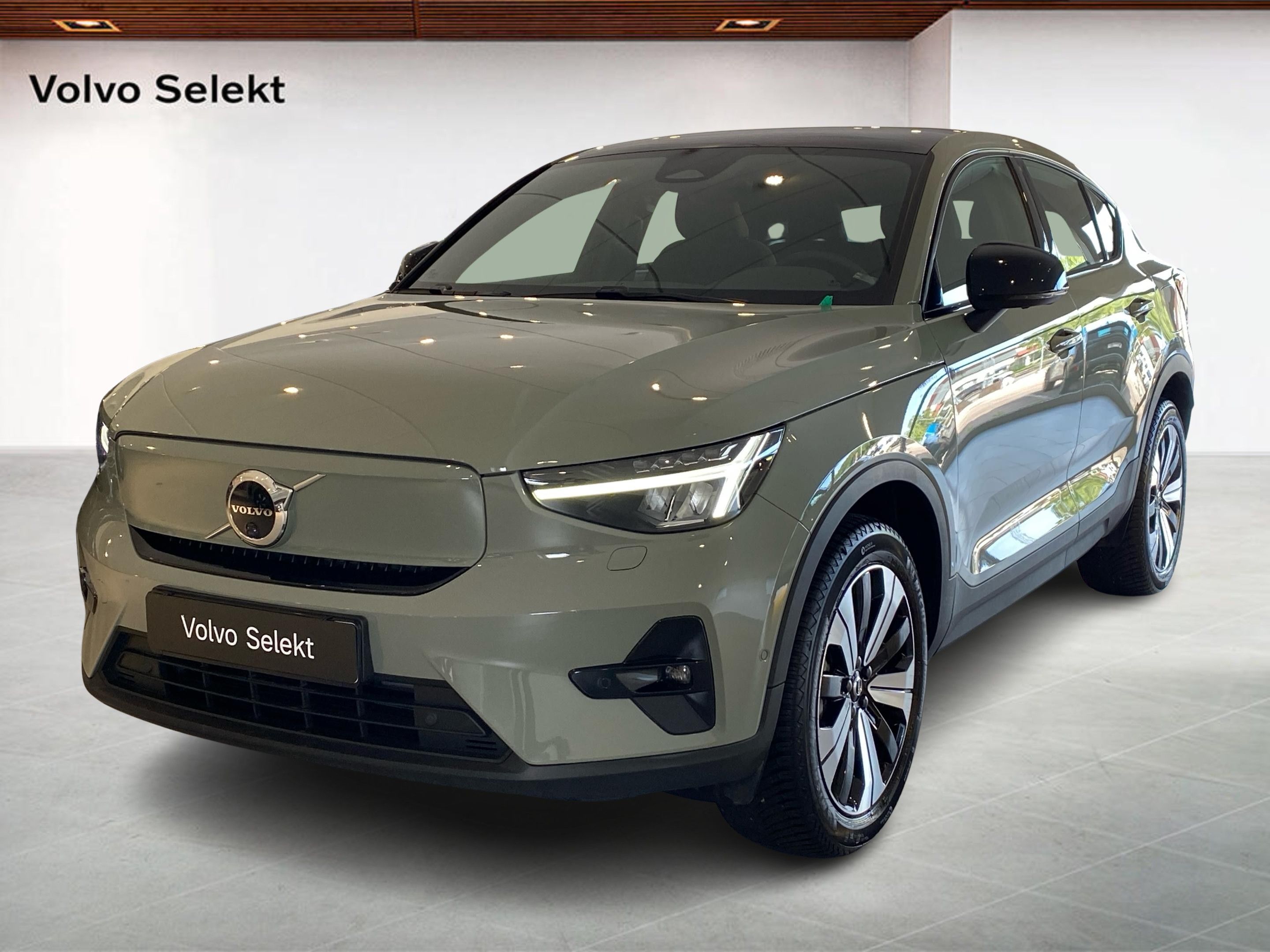 Volvo C40 231 л.с.