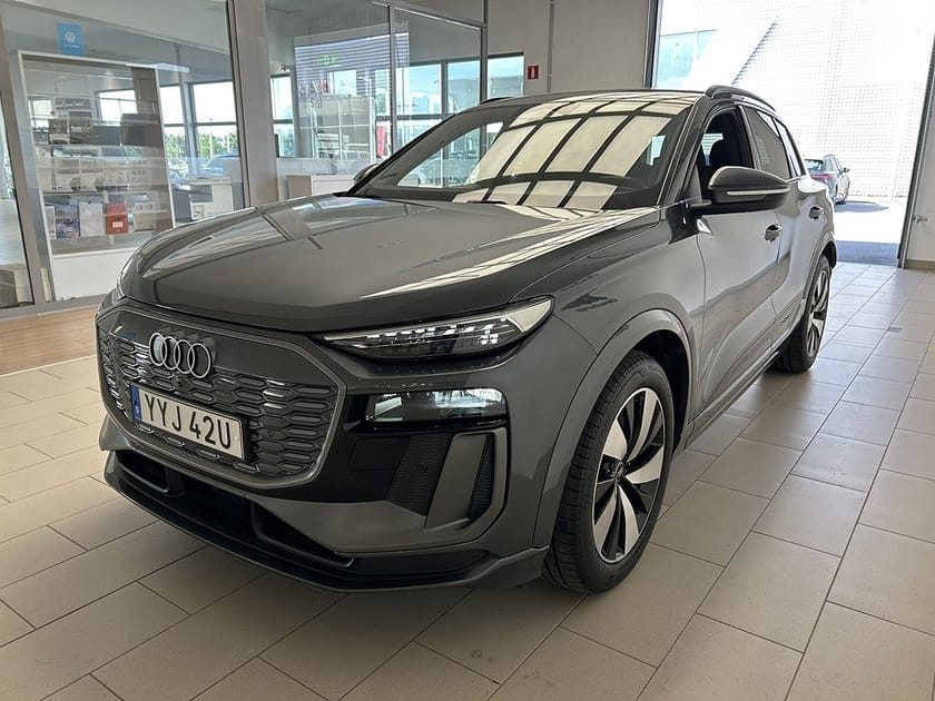 Bild 3 av Audi Q6 e-tron quattro 388hk S-line /Matrix /Rattvärme /Drag