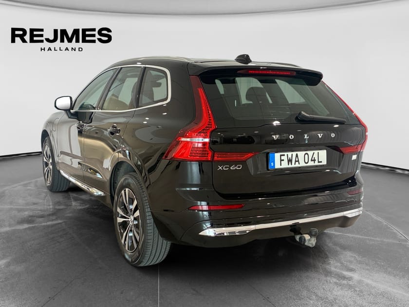 Bild 2 av Volvo XC60 Recharge T6 Core Edition | Dragkrok |