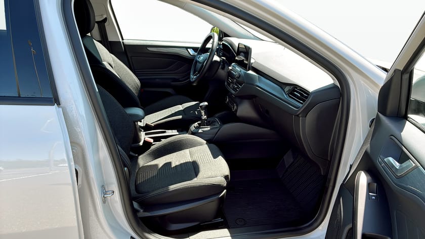 Bild 3 av Ford Focus Active Kombi 1.0 EcoBoost 125hk