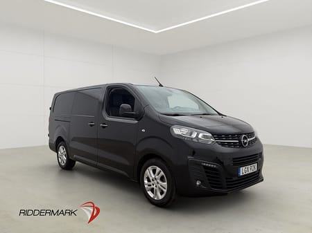 Opel Vivaro Skåpbil IP L3 177hk Ny-Kamrem Värm Drag Kamera CARPLAY Moms