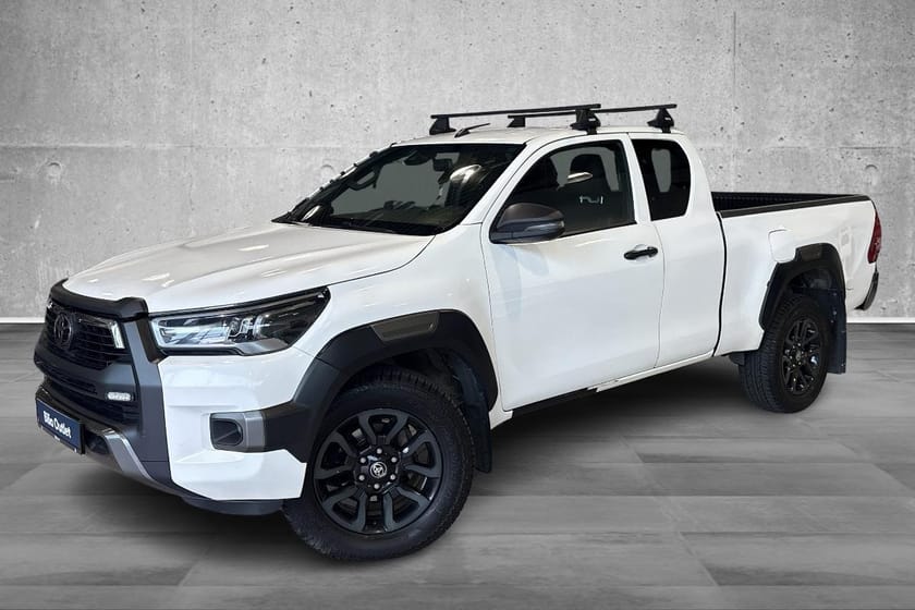Bilde 2 av Toyota Hilux Extra Cab 2.8D 204HK X-Cab 4WD SR+ Invincible Hengerfeste