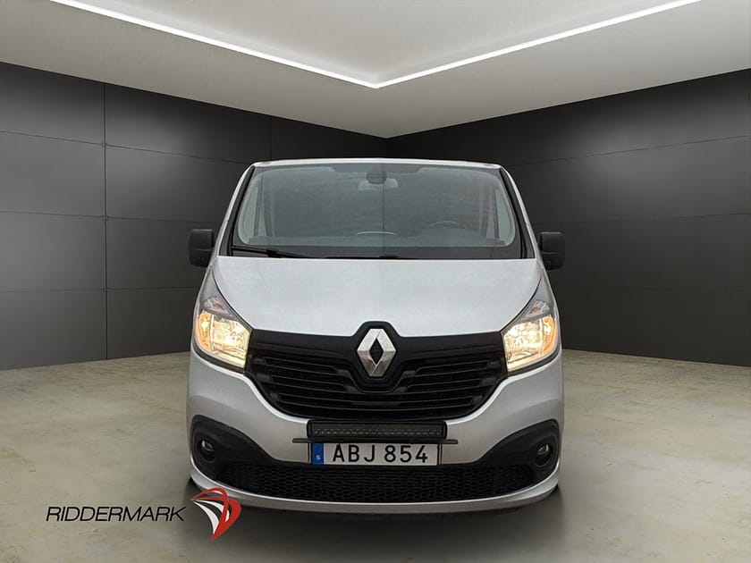 Bild 5 av Renault Trafic Skåpbil L2 Värmare Drag B-Kamera Takräcke Farthållare
