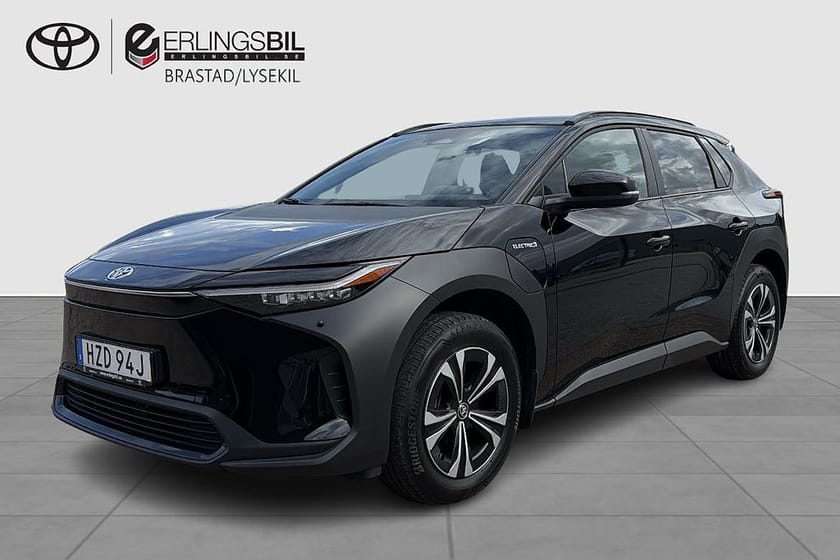 Bild 1 av Toyota bZ4X 71.4 kWh STYLE V-HJUL MOMSBIL