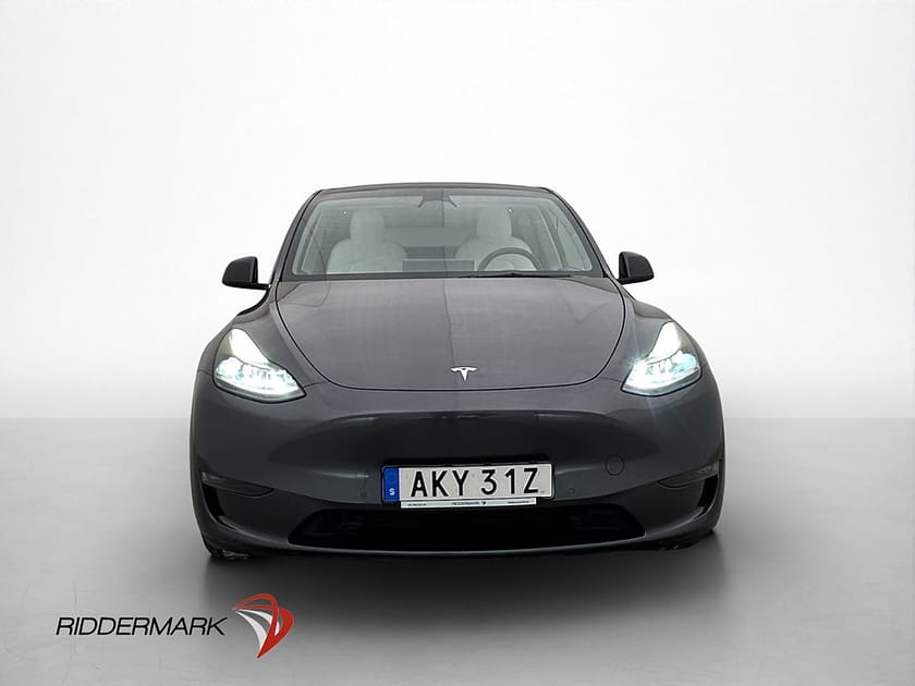 Bild 3 av Tesla Model Y Long Range AWD MOMS Autopilot Pano 360 1-bruk