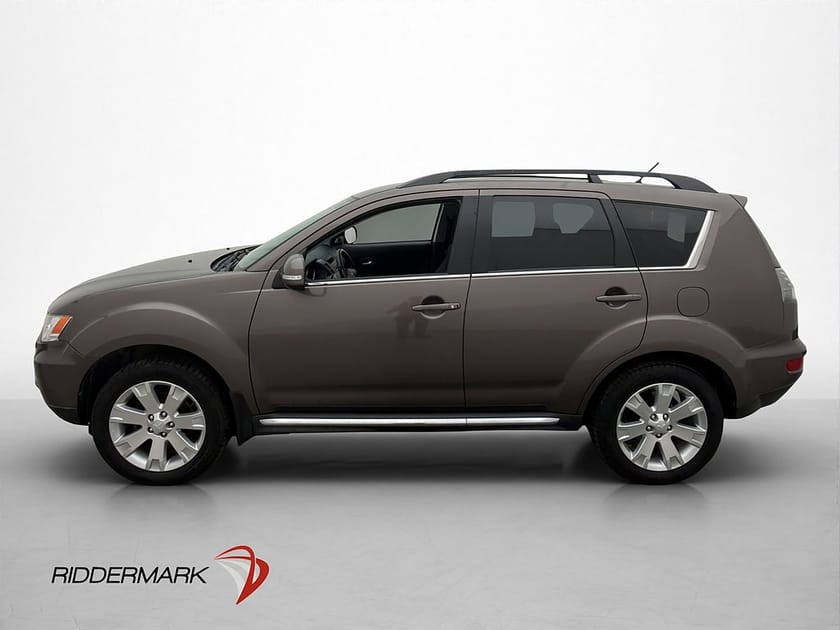 Bild 4 av Mitsubishi Outlander 2.2 Di-D AWD Business 7-Sits 1-Brukare
