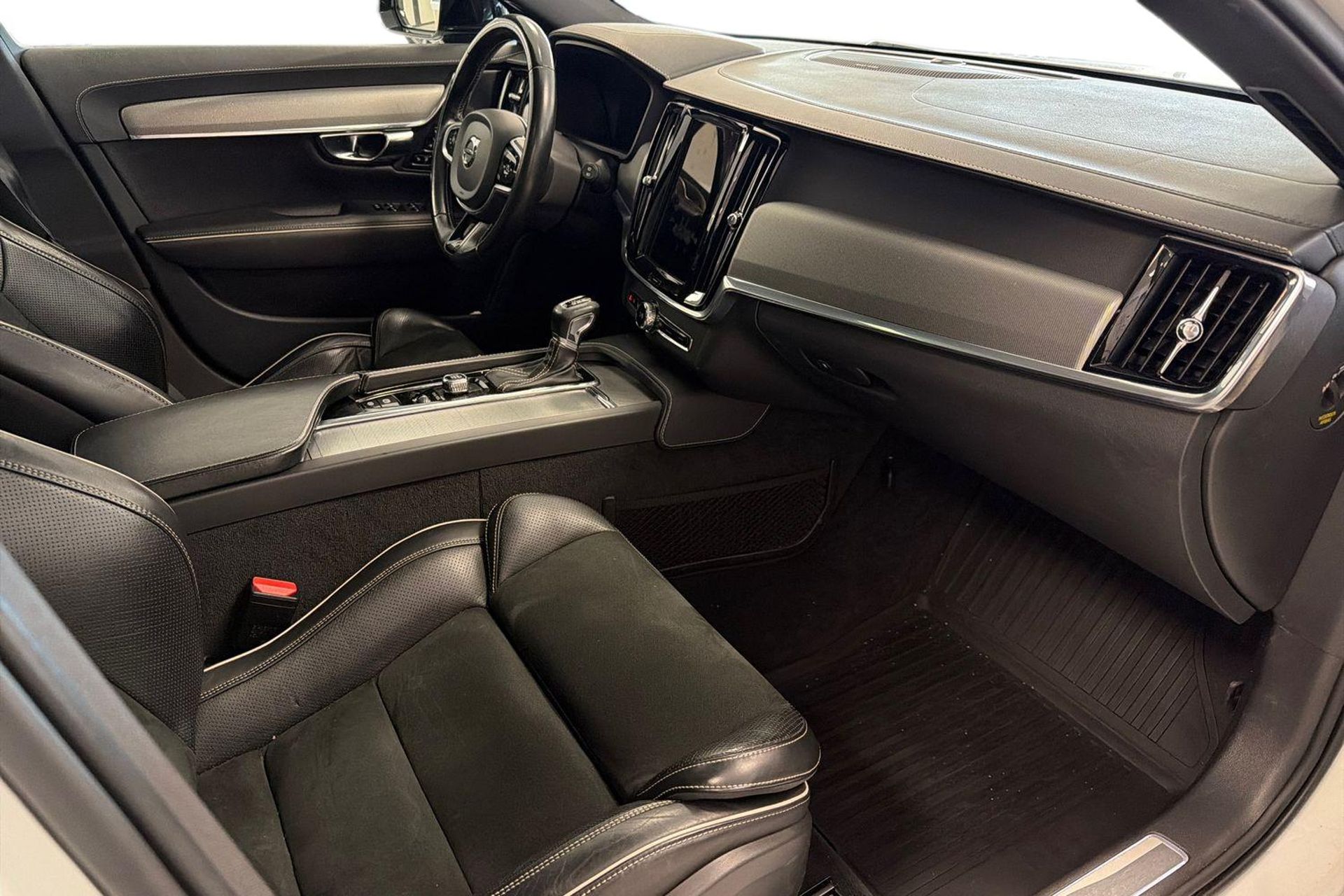 Volvo V90 D4 R-Design 2020, bild 7/10