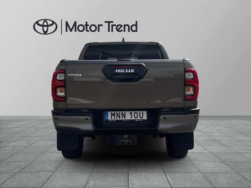Bild 4 av Toyota Hilux Dubbelhytt 2.8 4WD 204hk,Invincible,Drag